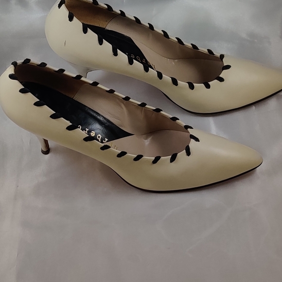 Vintage Herbert Levine Custom Cream Soft leather - Picture 4 of 4